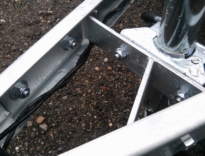 Centrální držák - výztuha óje - Brenderup 3205,3250,3251