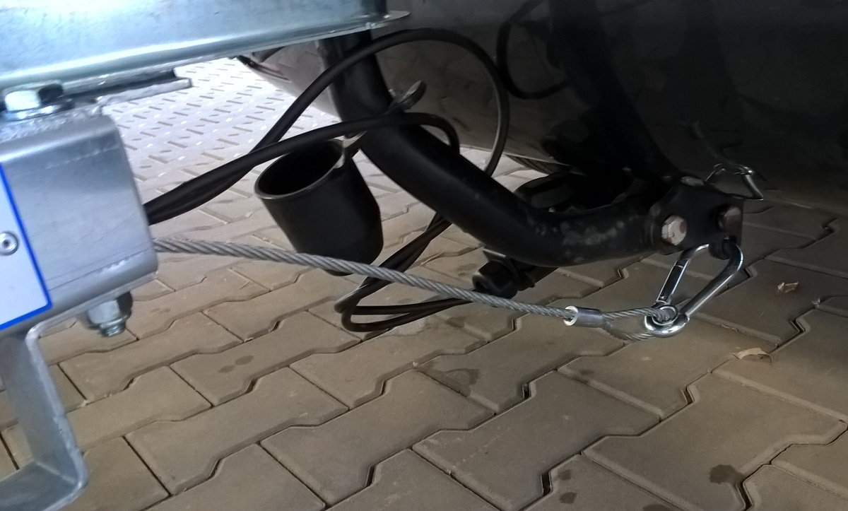 Lanko bezpečnostní záchytné pro nebrzděné přívěsy s karabinou