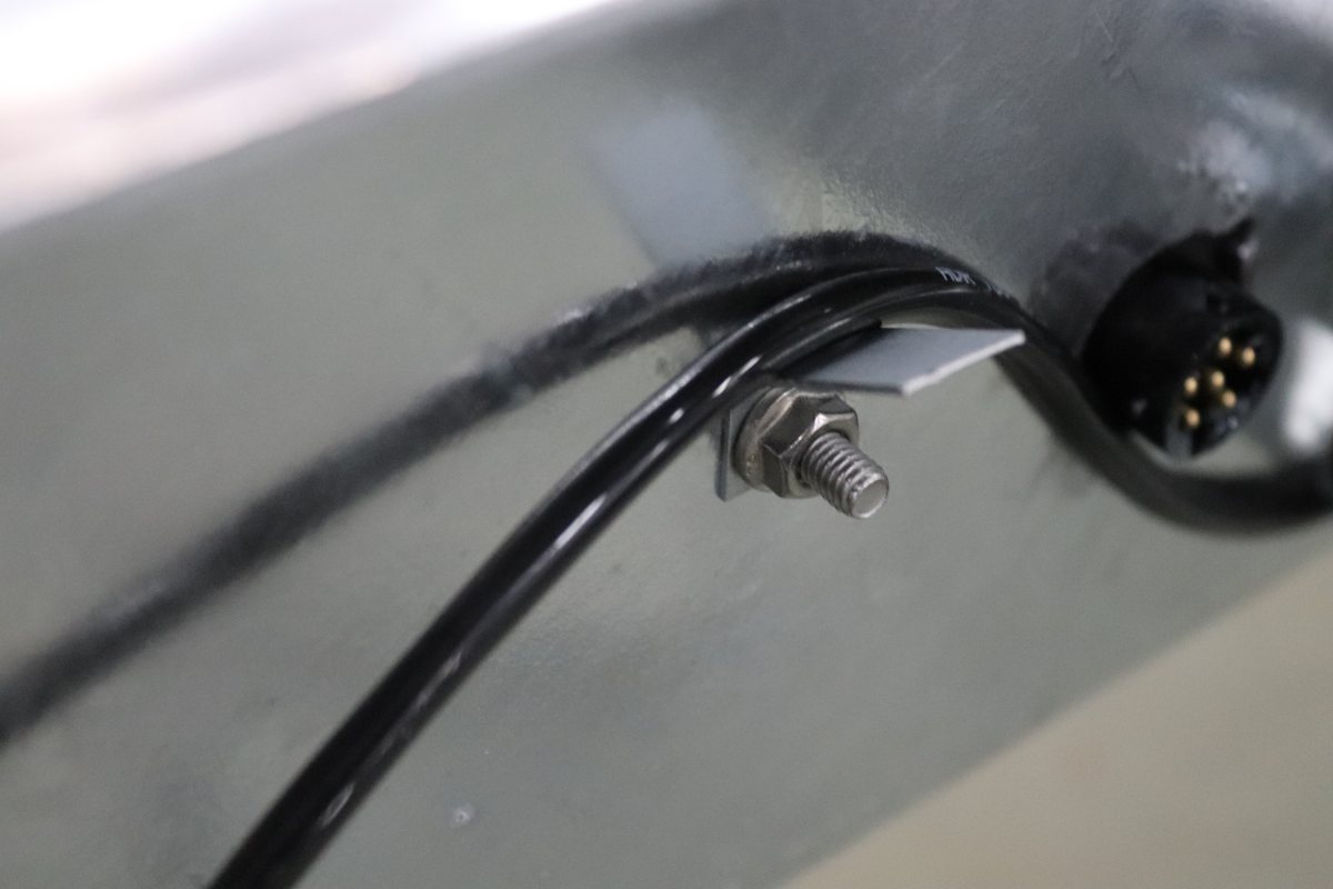 Příchytka kabelů VAPP 14x42mm průměr 7mm pozink 1mm