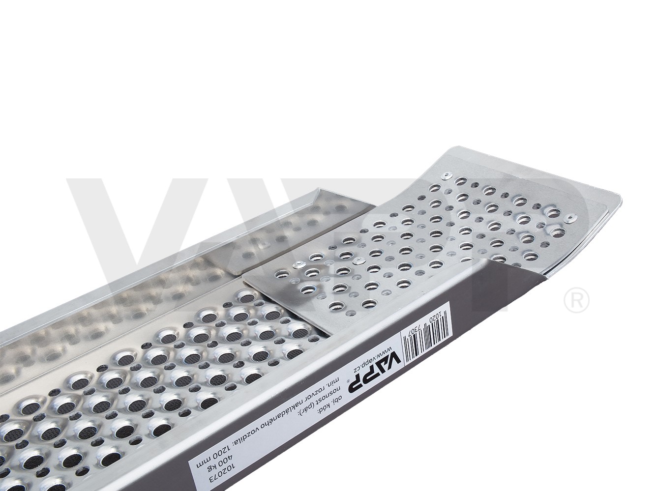 Nájezd hliníkový VAPP NHP prohnutý