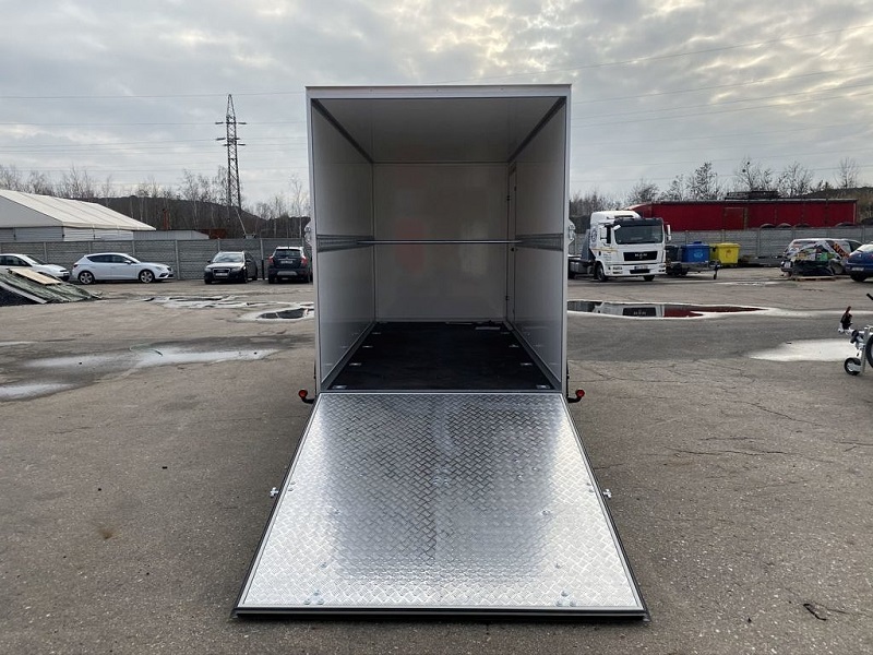 WIOLA skříňový 400x180x185 2700 kg