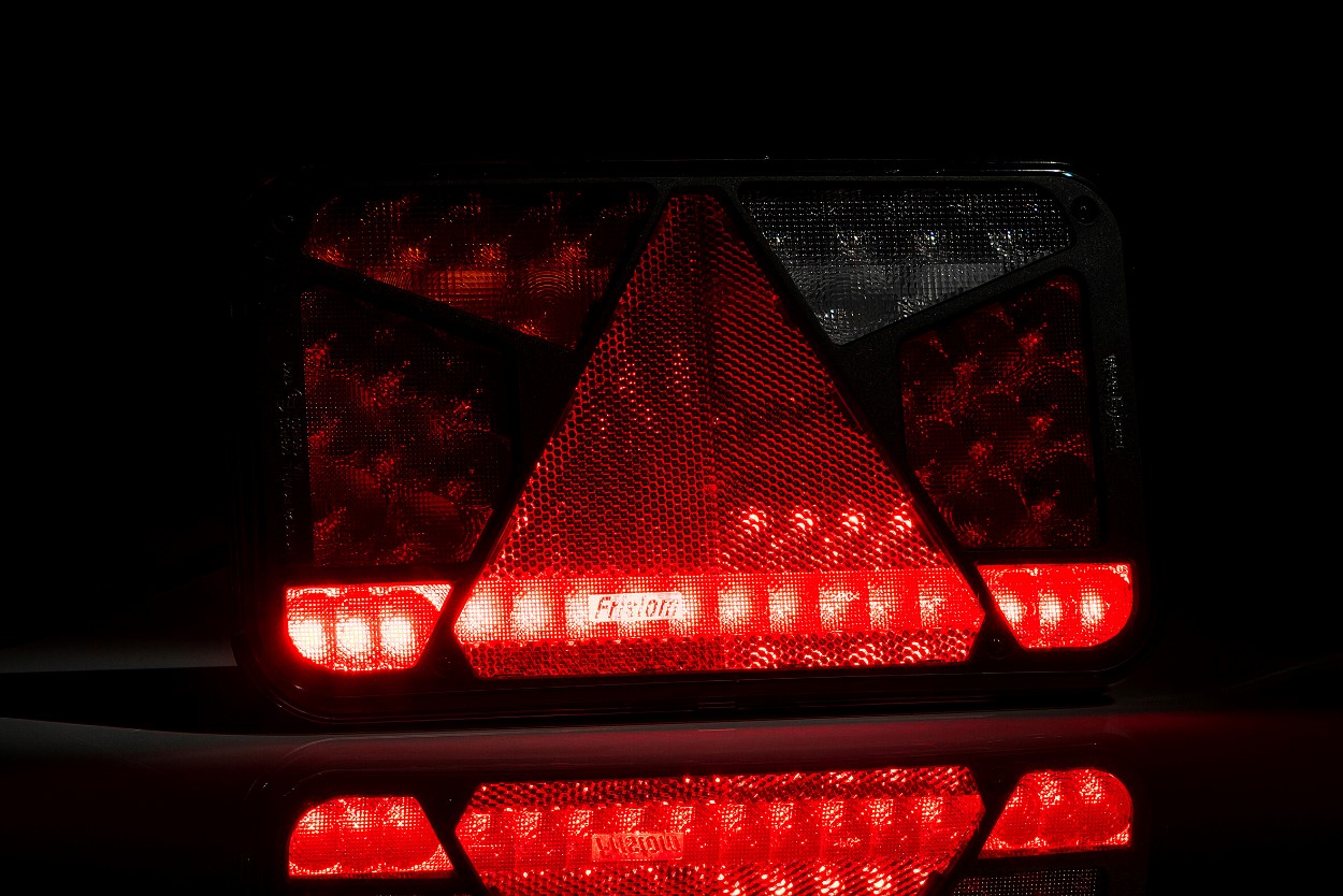 Svítilna Fristom FT-370 sdružená LED 12-36V, P-BL/BR/KO/ML/CO/RZ